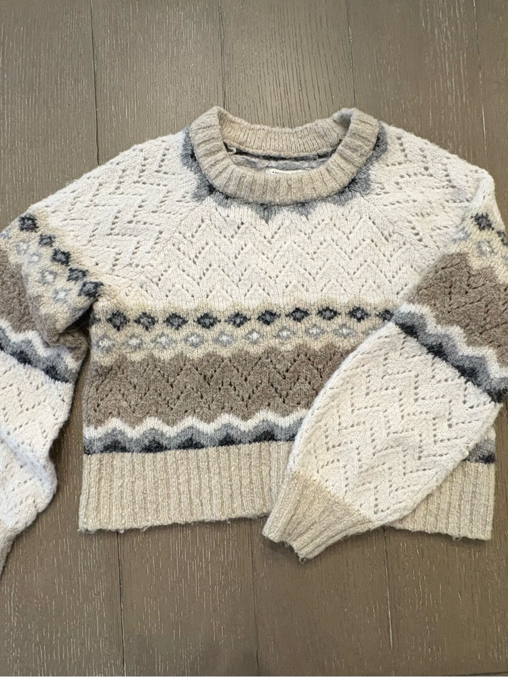 American Eagle Outfitters Cream and Taupe Chevron Crewneck Sweater